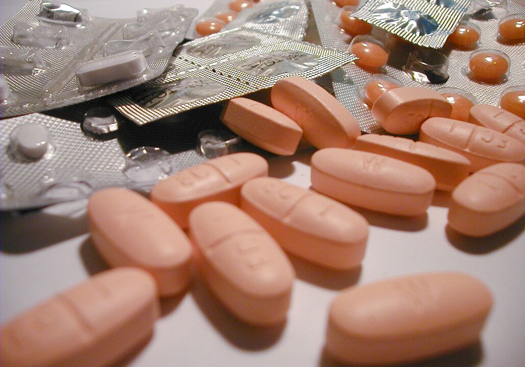 Τα φάρμακα για την οστεοχονδρωσία του τραχήλου της μήτρας βοηθούν στην εξάλειψη της φλεγμονής και του πόνου